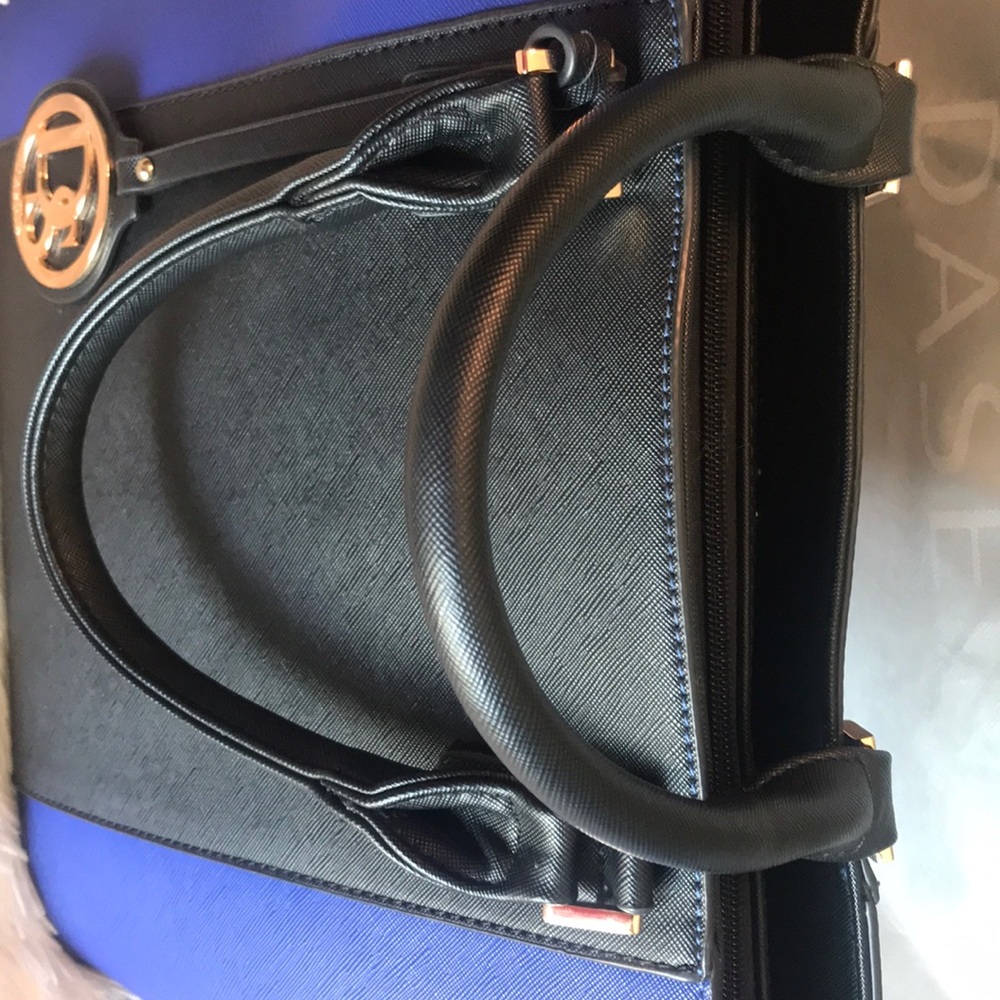 Dasein Saffiano Faux Leather Med Satchel w/wallet - Picture 6 of 8